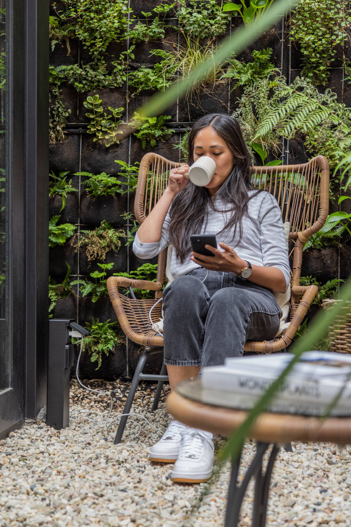 Waterdichte stopcontacten in de tuin opladen gsm